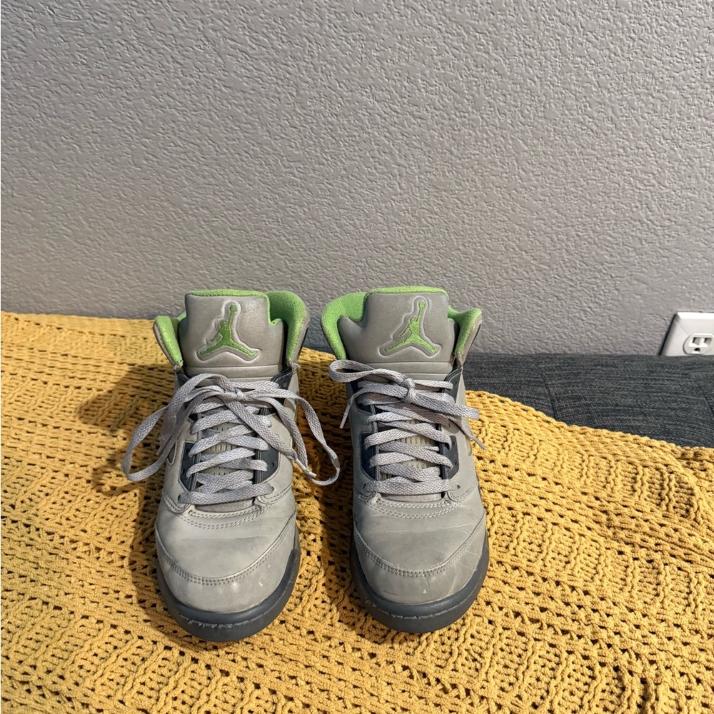 Air Jordan 5 Kids Gray and Green Sneakers size 7Y